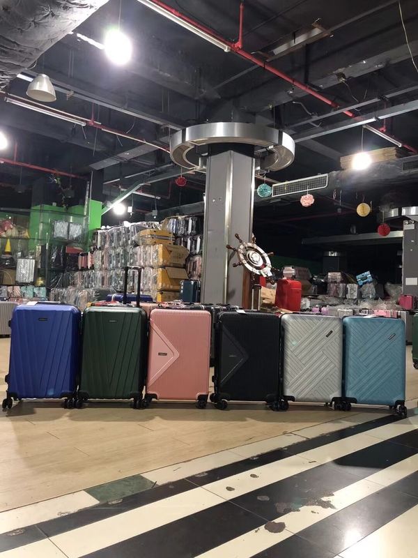 โรงงานกระเป๋าเดินทาง ABS ห้องเดินทางสมาร์ท กระเป๋าเดินทางกระเป๋าแข็ง การเดินทาง ชุดกระเป๋าเดินทางที่กําหนดเอง กระเป๋าเดินทาง โรงเรียนแฟชั่น