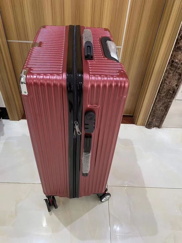 ซื้อปลีก กระเป๋าสตางค์ กระเป๋าสตางค์เดินทาง สําหรับกลางแจ้ง โลโก้ที่พิมพ์ตามสั่ง 26 