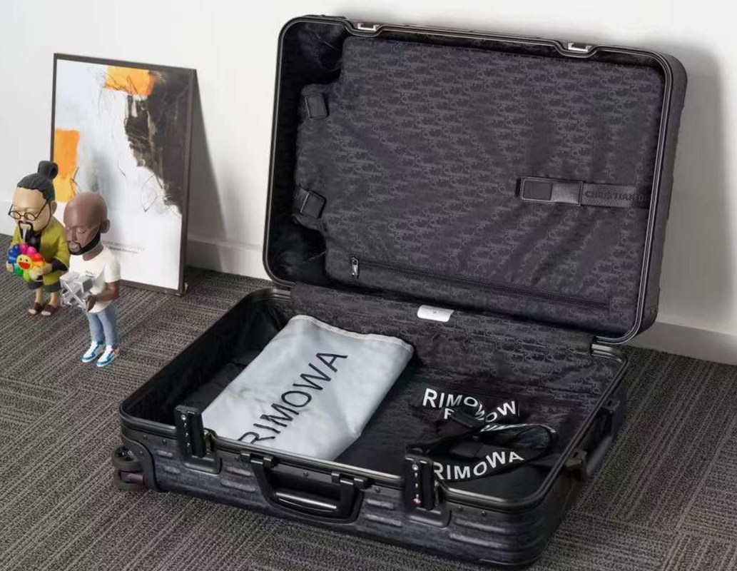 ABS PC 20/26/30 เดินทาง พกพนักงานเดินทาง กระเป๋าเดินทาง กระเป๋าสตั๊กรถยนต์