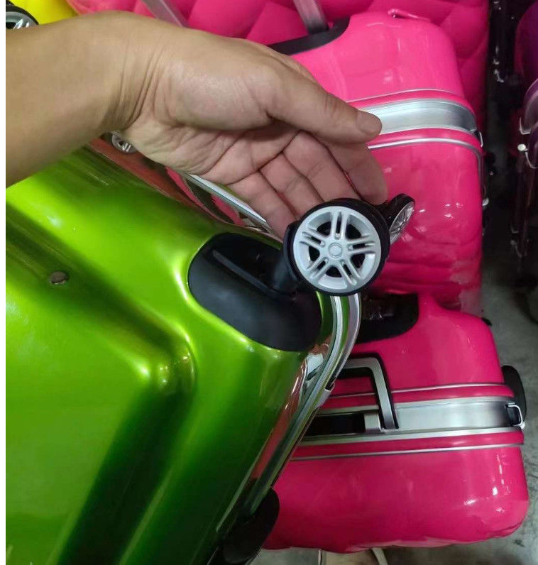 Smart Carry On Luggage Laptop Top Stand กระเป๋าเดินทาง เสื้อผ้าพร้อมถังกระเป๋าสตูล กระเป๋าสตางค์รถเข็น