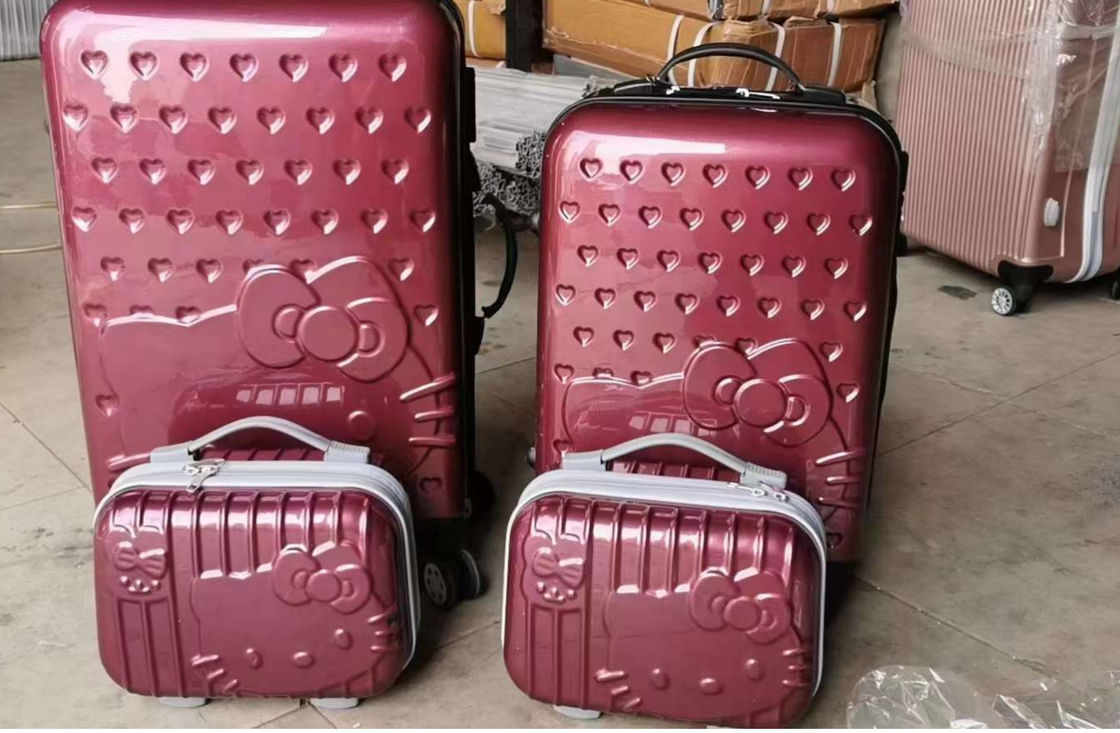 OEM สีชมพู กระเป๋าเดินทางที่มีล้อหมุน กระเป๋าเดินทางแบบส่วนบุคคล 20 นิ้ว กระเป๋าเดินทางเบา