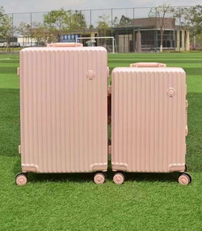 PC กระเป๋าเดินทางหลายสี TSA กระเป๋าเดินทางกันน้ํา ถุงเดินทางสําหรับผู้ชาย ผู้หญิง ครอบครัว